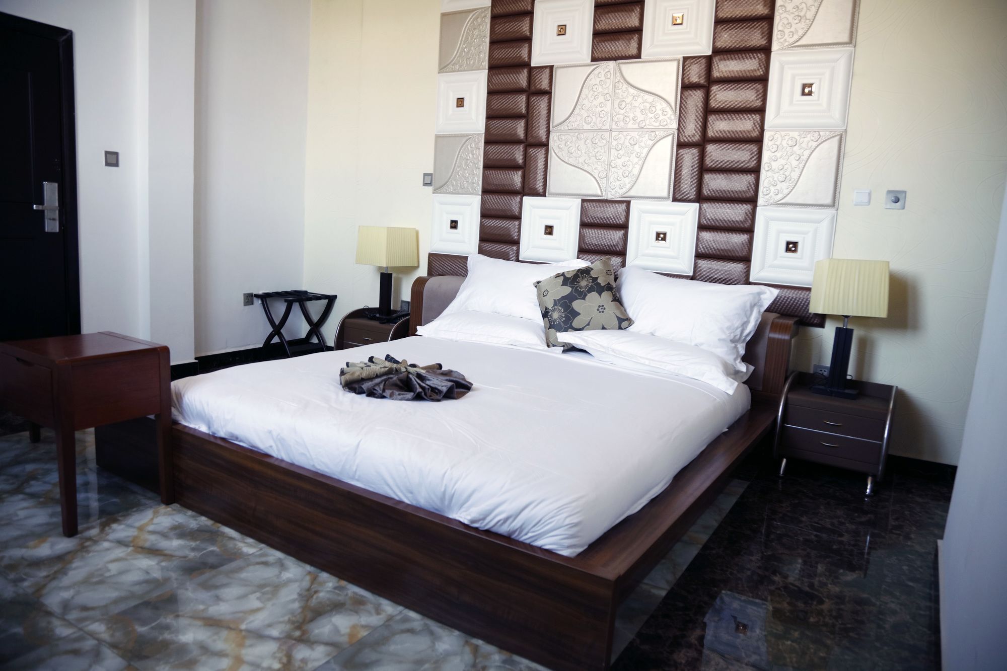 Afropolitan Hotel 亚的斯亚贝巴 外观 照片